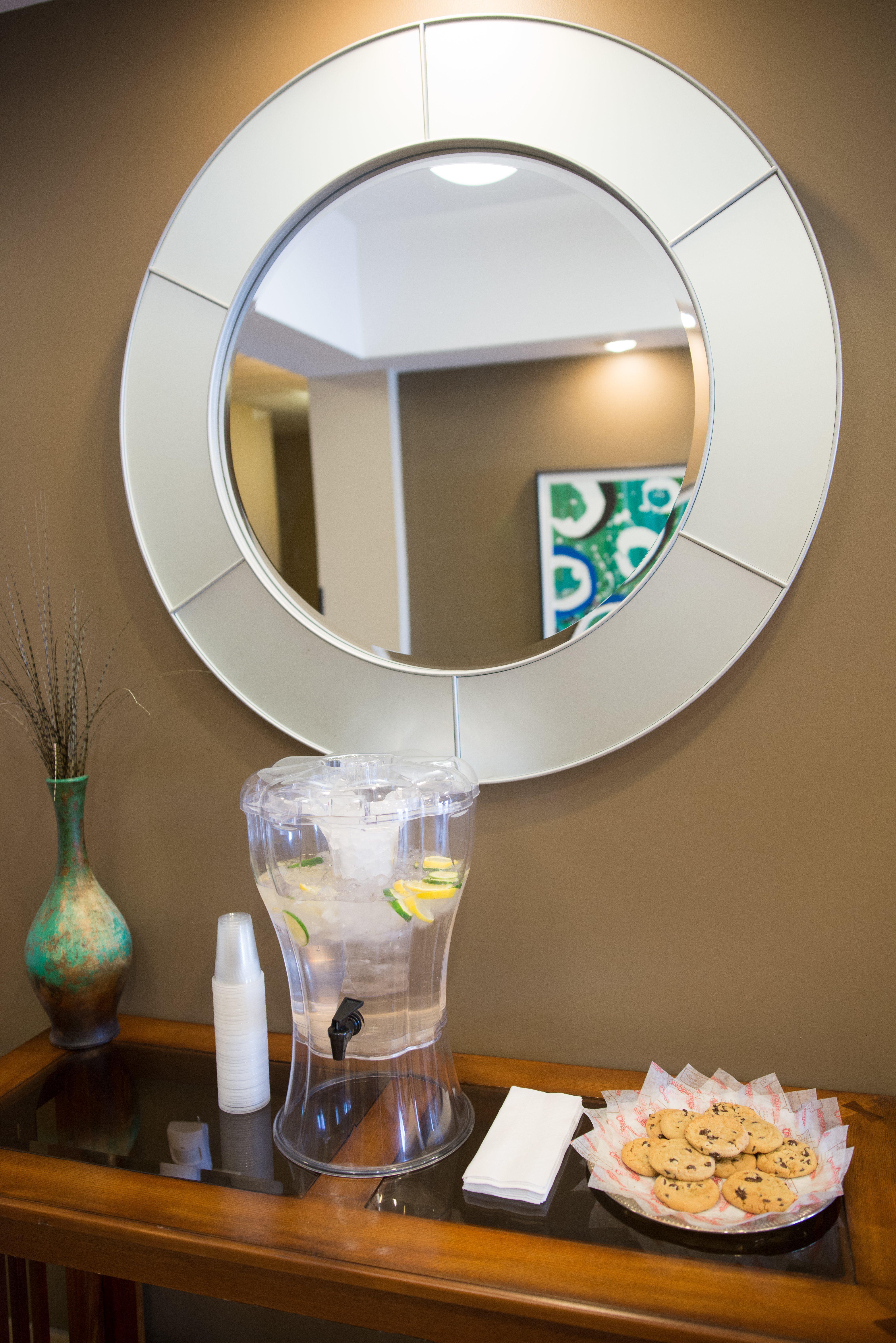 Holiday Inn Express & Suites Northwood By Ihg Silver Lake Екстериор снимка