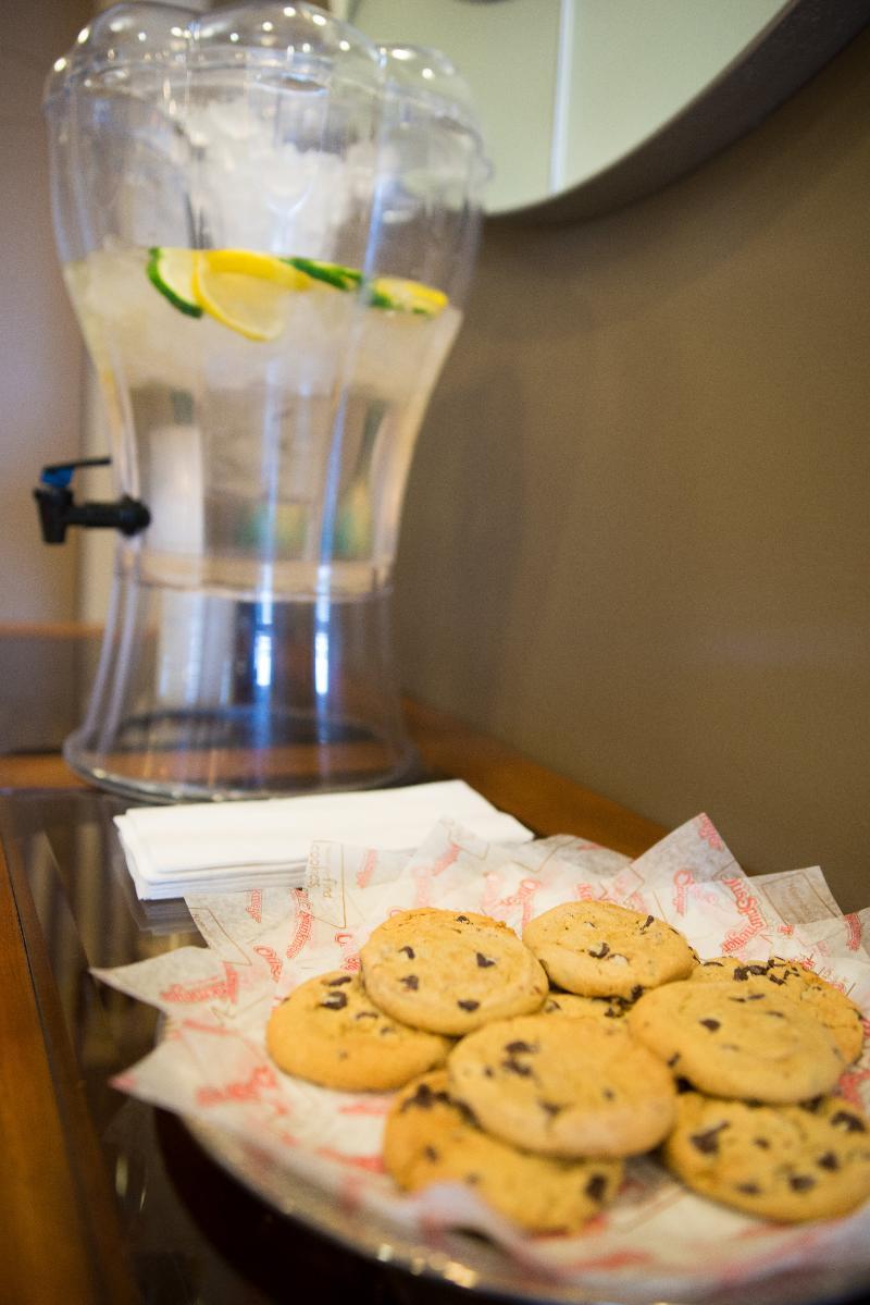 Holiday Inn Express & Suites Northwood By Ihg Silver Lake Екстериор снимка